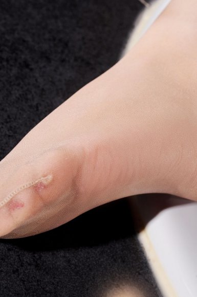 “在线注册”哈登开场“撒盐”动作疑似败人品 4个三不沾略囧啊(图1) 篮球赛况